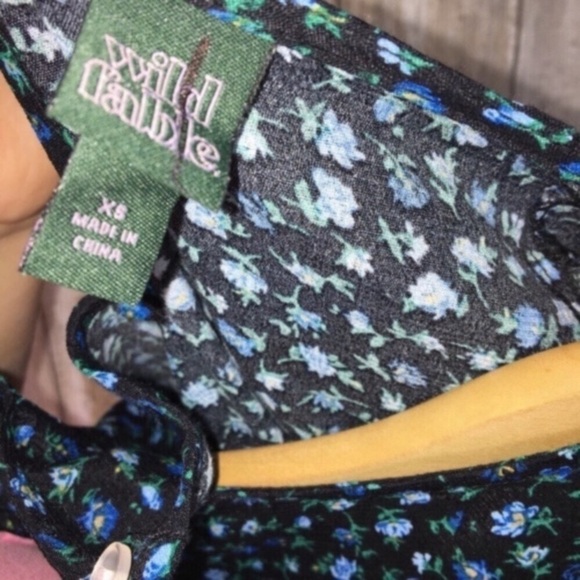Wild Fable Blue Floral Long Sleeve Blouse - Picture 7 of 7